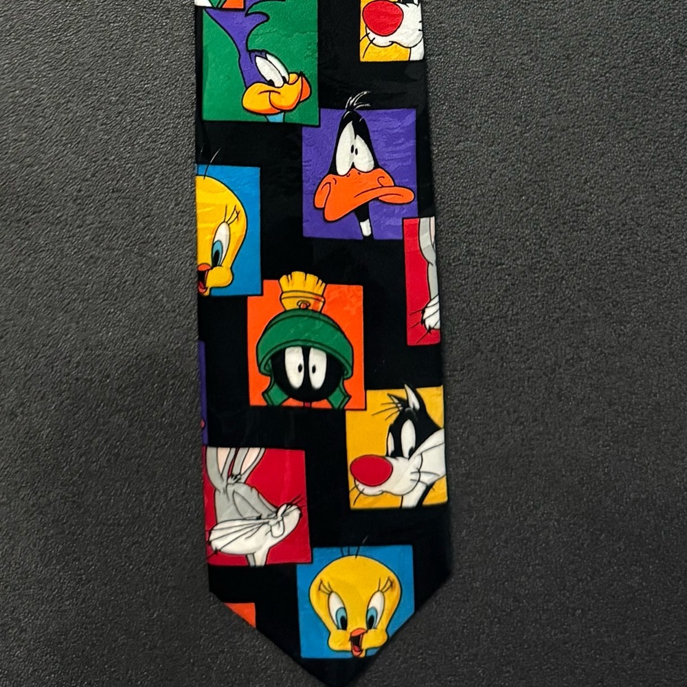 Looney Tunes Character Tie